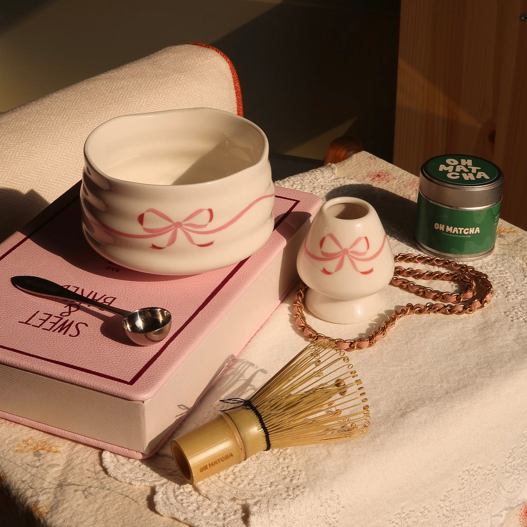 Coquette Matcha Tea Set and Can